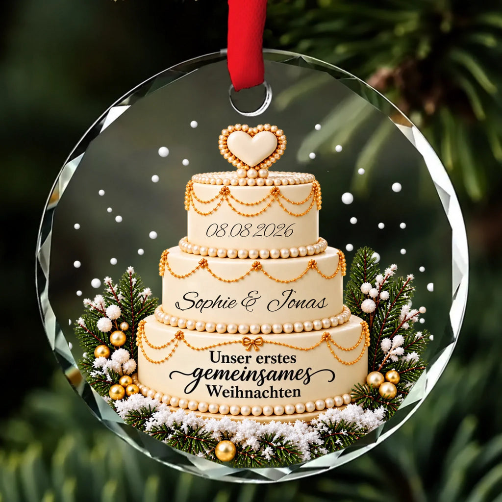 Glasanhänger mit Hochzeitstorte, Namen und Datum